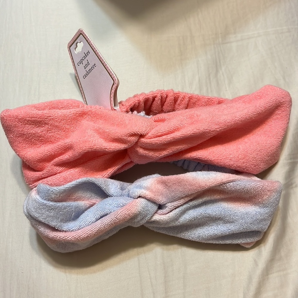 2 Cupcakes & Cashmere brand twisted head bands